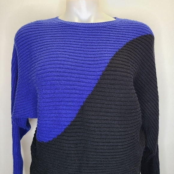 Express Black Cobalt Blue Colorblock Dolman Sleeve Ribbed Chunky Knit Sweater XS - Picture 2 of 12